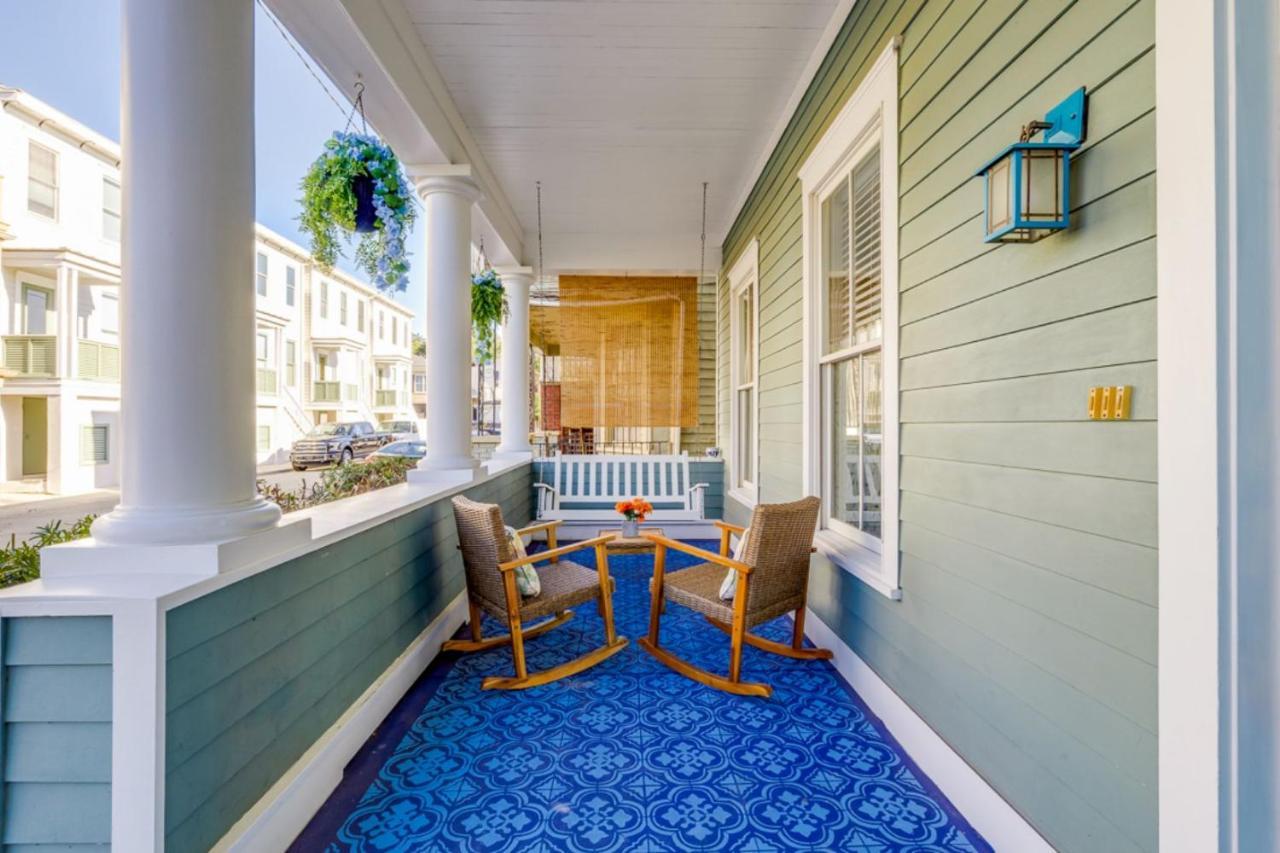 Southern Charmer-Historic District Downtown-Front Porch-Walk Score 90!!-Private Parking-1 Minute To Forsyth Park Savannah Kültér fotó